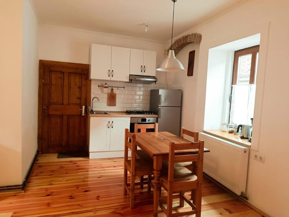 Heltau Apartments Cisnădie Exteriör bild